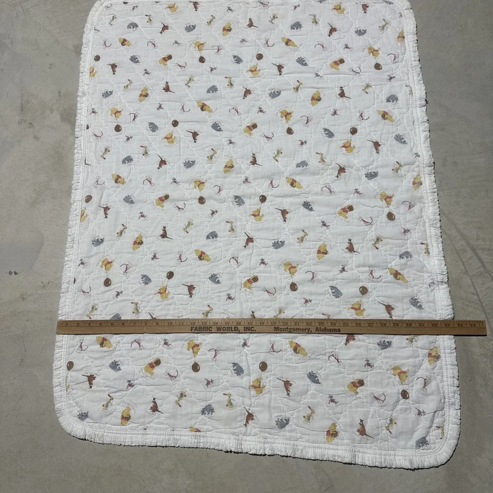 Sears Vintage Winnie the Pooh Baby Crib Quilt Blanket White Ruffles Read DESCRIP